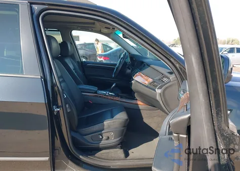 2008 BMW X5 3.0Si z USA, uszkodzony, nr VIN 5UXFE43568L006839